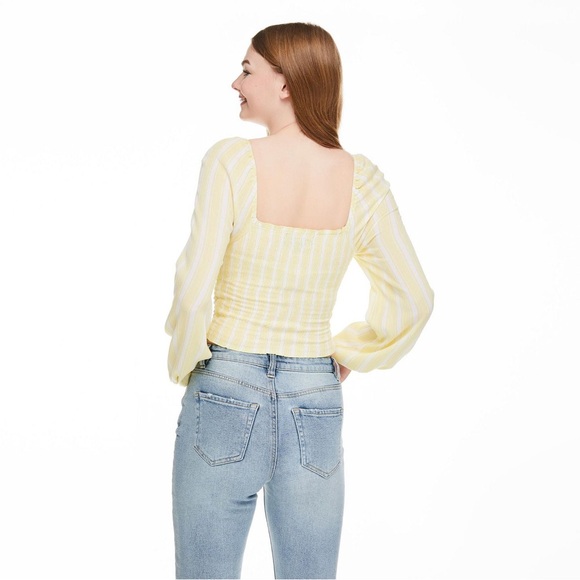 #31 NWT No Boundaries butter yellow and white long sleeve smocked blouse - Picture 2 of 8